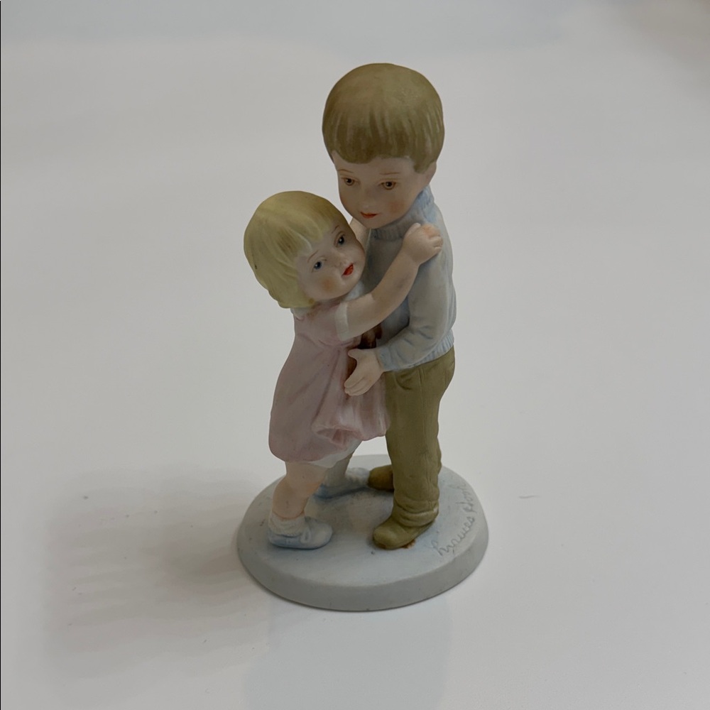 Frances Hooks Porcelain Figurine of Hugging Children “My Big Brother” 1980